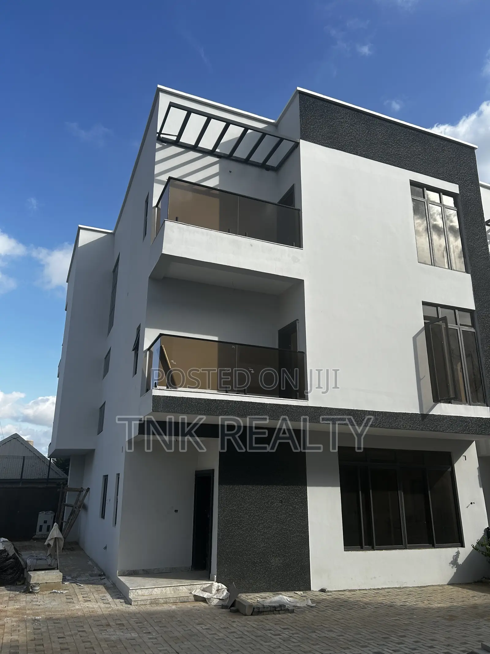 Furnished 4bdrm Duplex in Mabushi for sale in Mabushi