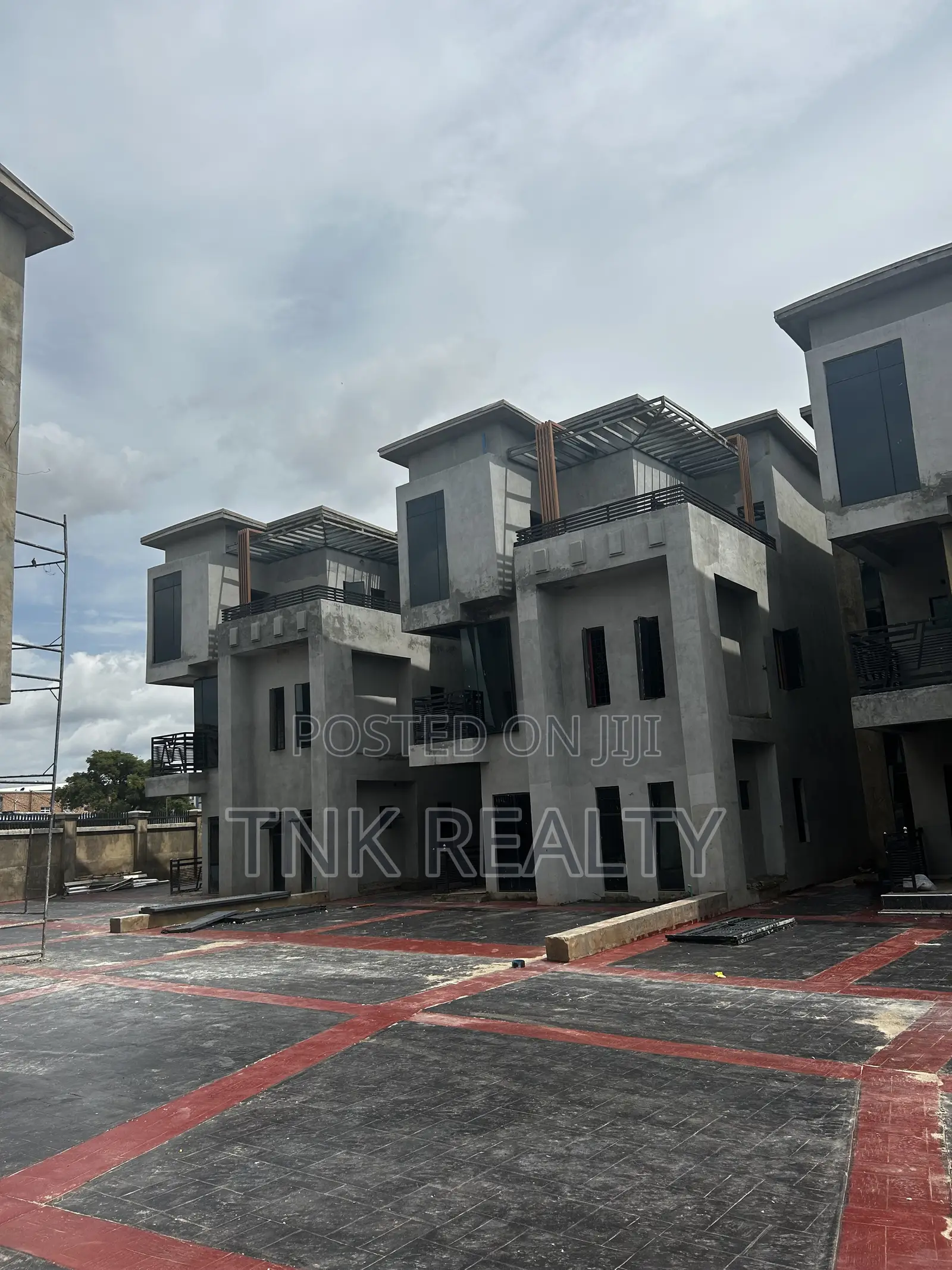 5bdrm Duplex in Kado for sale in Kado