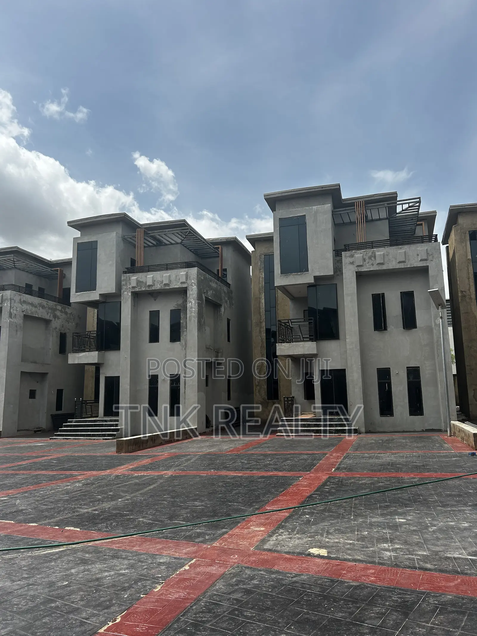 5bdrm Duplex in Kado for sale in Kado