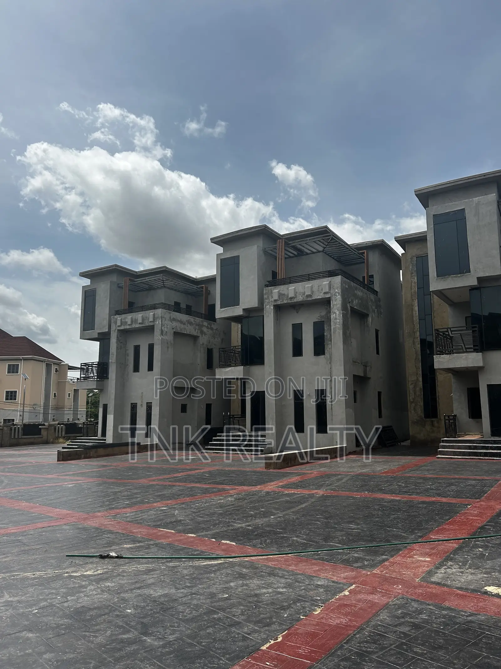 5bdrm Duplex in Kado for sale in Kado