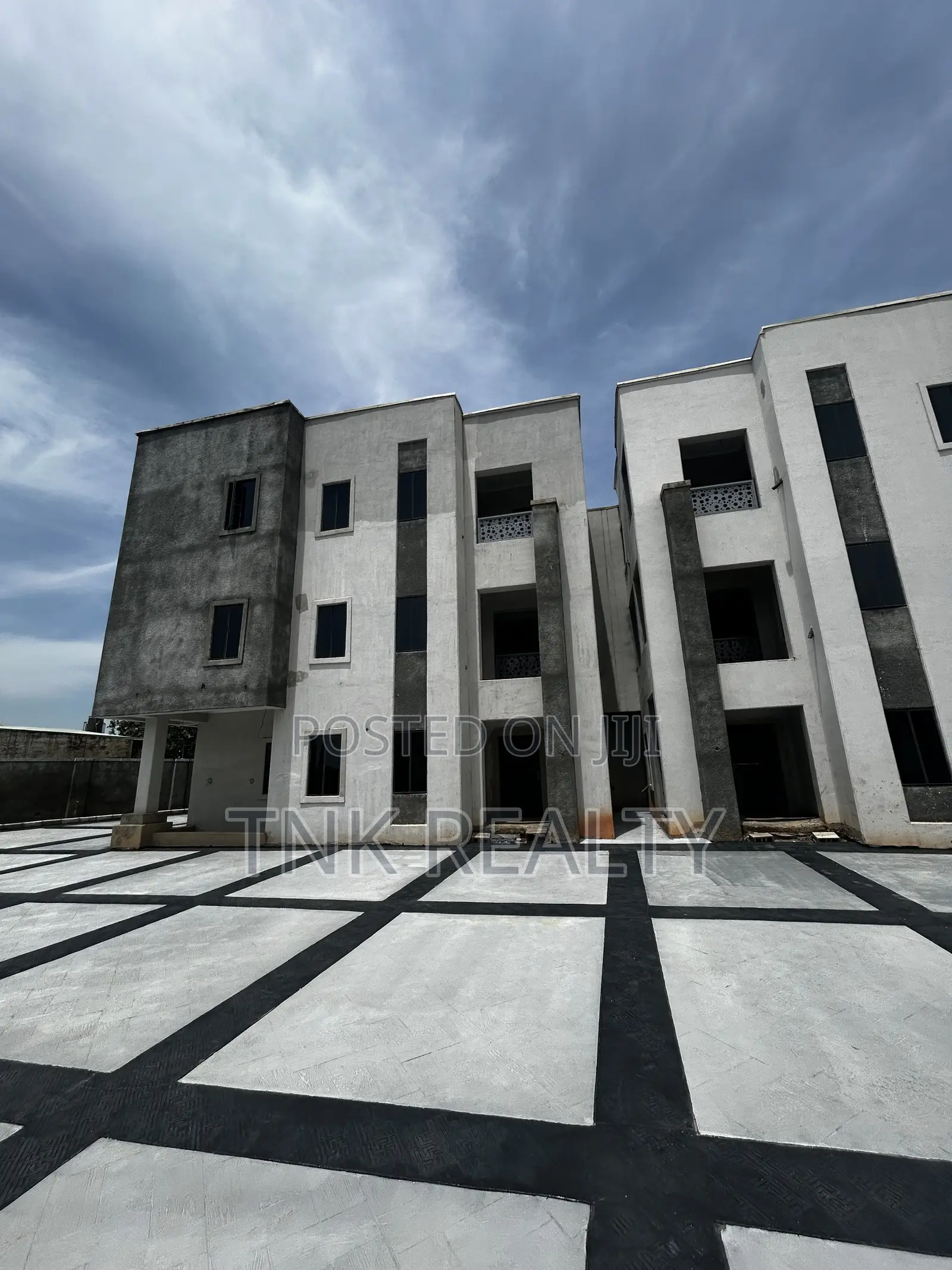 4bdrm Duplex in Kado for sale in Kado