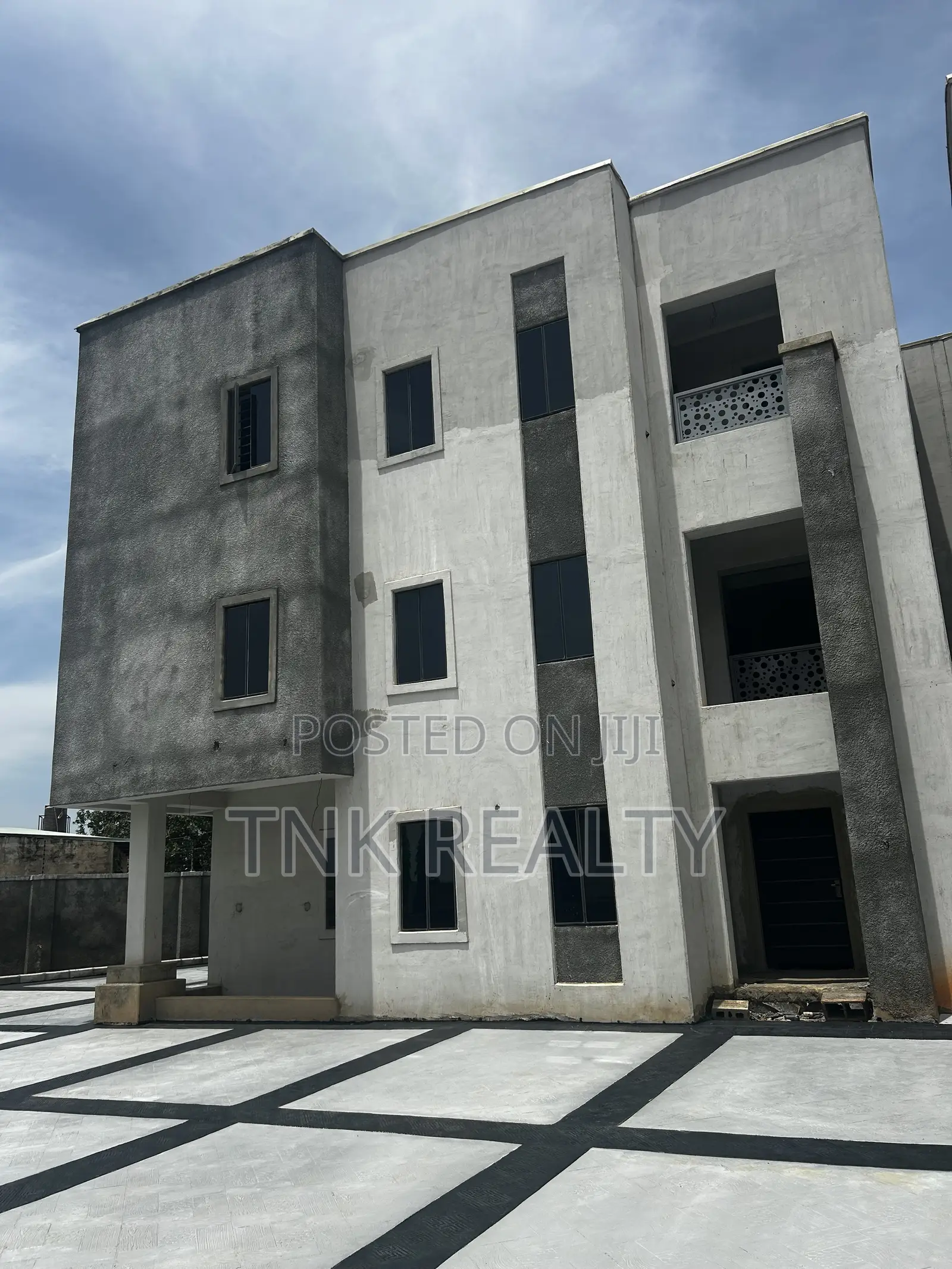 4bdrm Duplex in Kado for sale in Kado