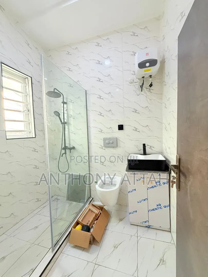 Furnished 5bdrm Duplex in Magodo Phase 2 for sale in GRA Phase 2 Shangisha