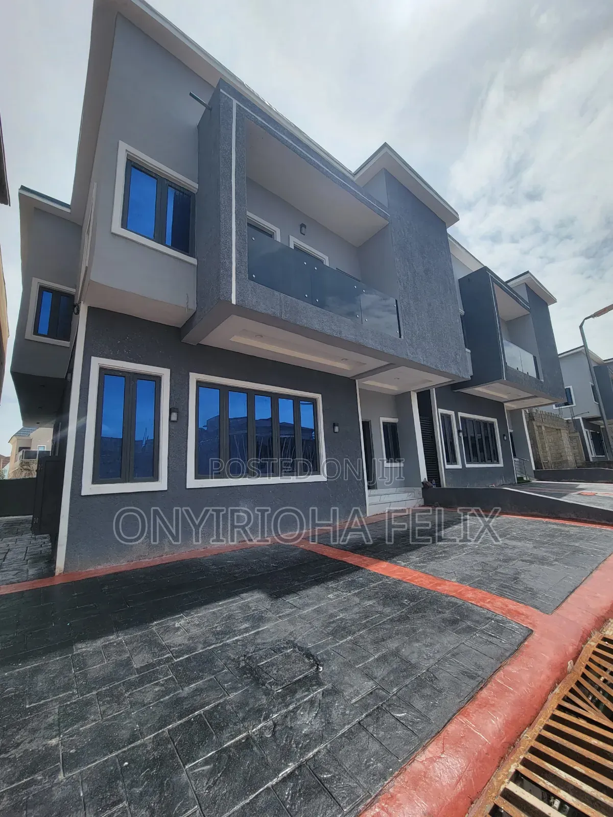 4bdrm Duplex in Lugbe Airport Road, Kiami for rent in Kiami