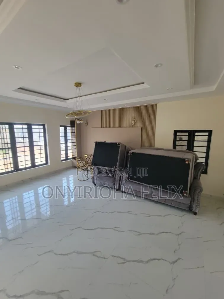 4bdrm Duplex in Lugbe Airport Road, Kiami for rent in Kiami