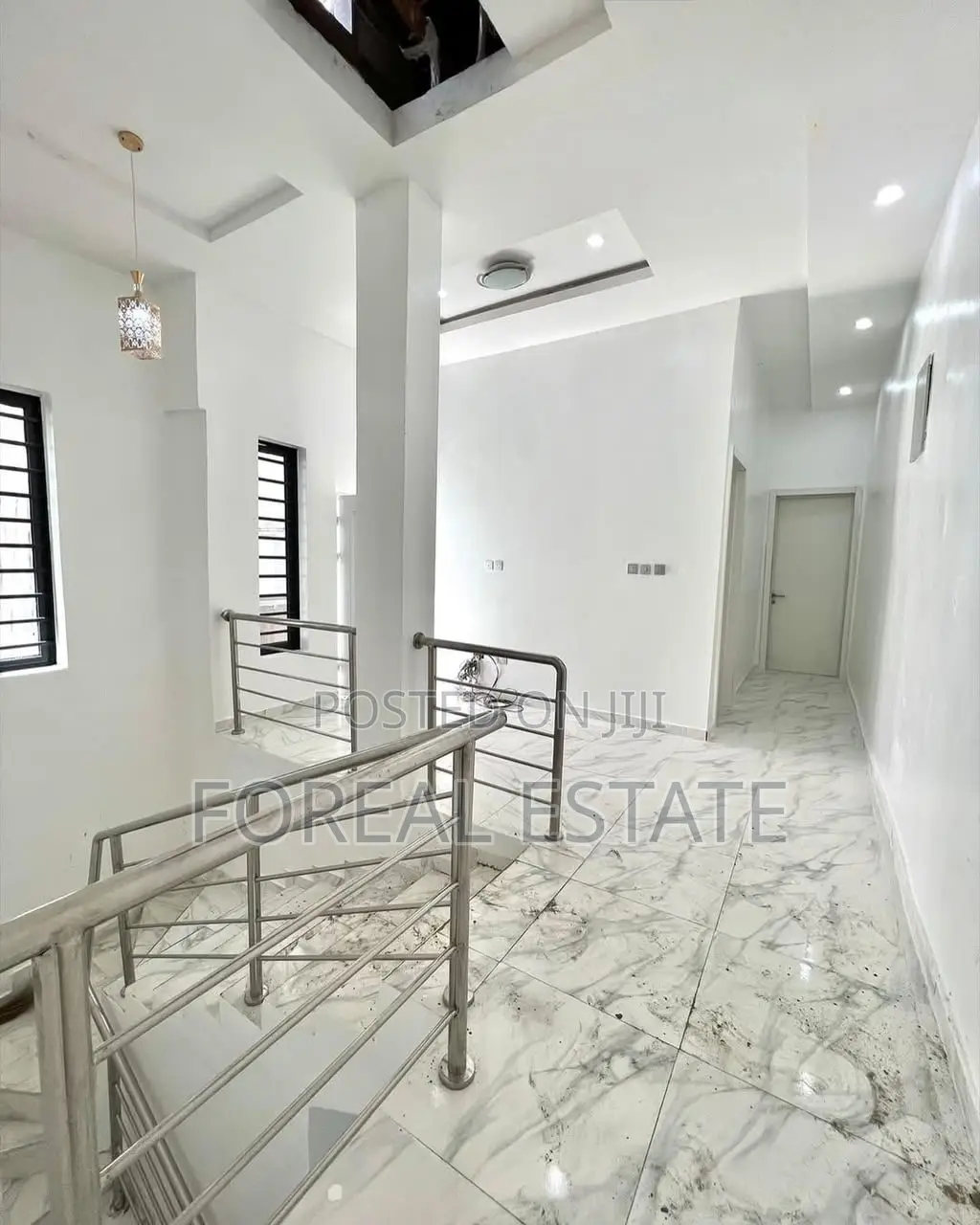 4bdrm Duplex in Chevron for rent in Chevron