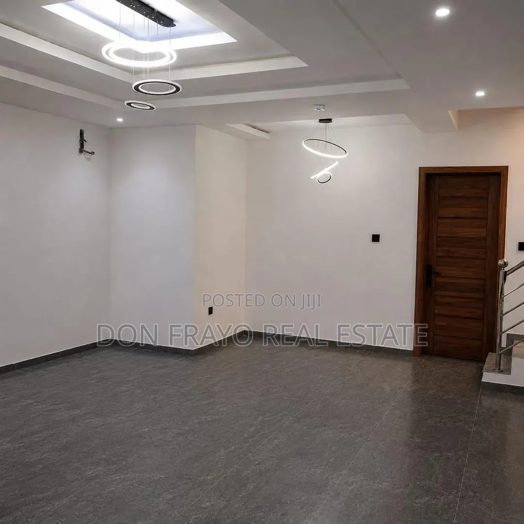 4bdrm Duplex in Eko Akete Awolowo Rd, Ikoyi for sale in Ikoyi