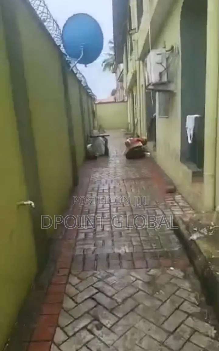 12bdrm Block of Flats in Not Estate, Ikotun / Ikotun/Igando for sale in Ikotun / Ikotun/Igando