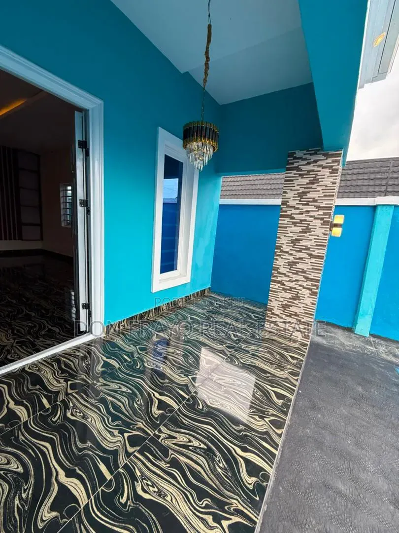 3bdrm Bungalow in Elebu Estate, Akala Express for sale in Akala Express
