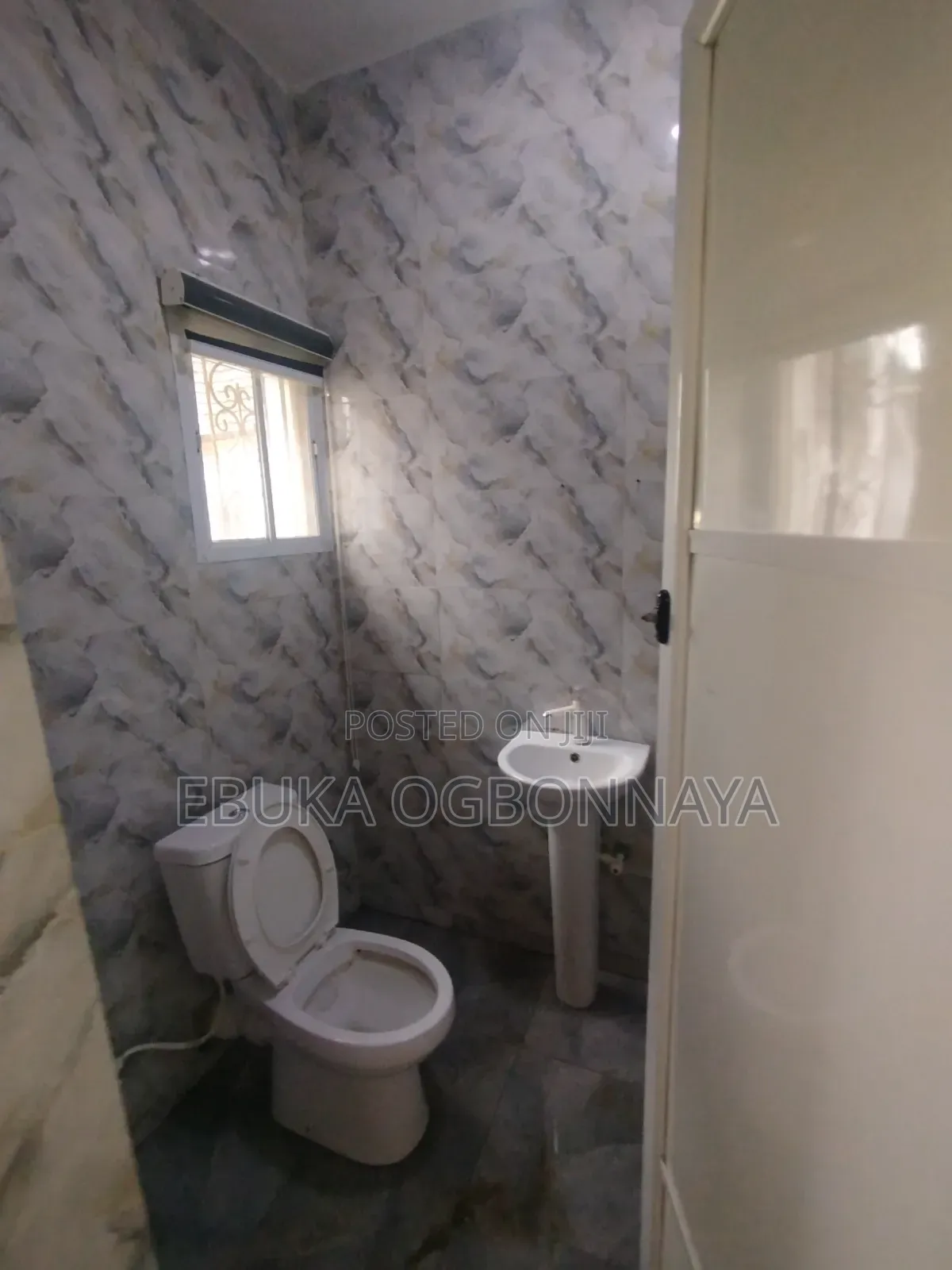 2bdrm Duplex in Sars Road, Obio-Akpor for rent in Obio-Akpor