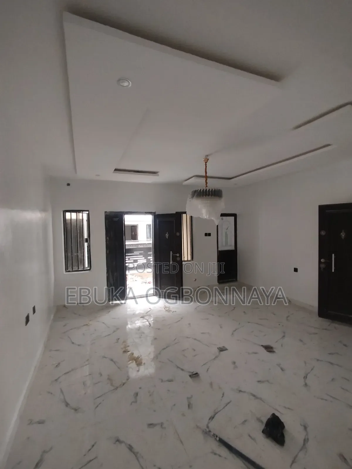 2bdrm Block of Flats in Sars Road, Obio-Akpor for rent in Obio-Akpor