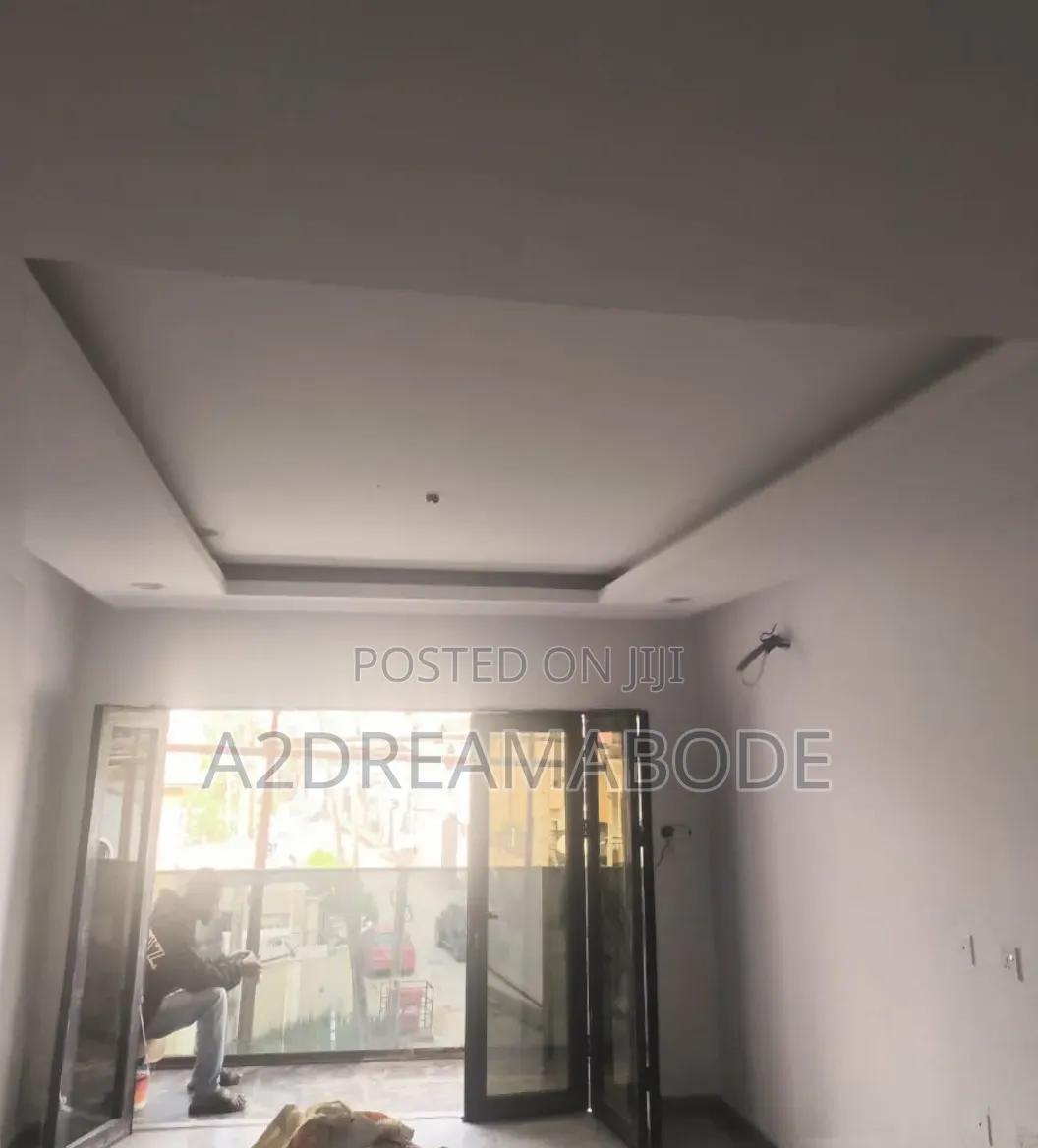 4bdrm Duplex in Ogudu Gra for sale in Ogudu GRA