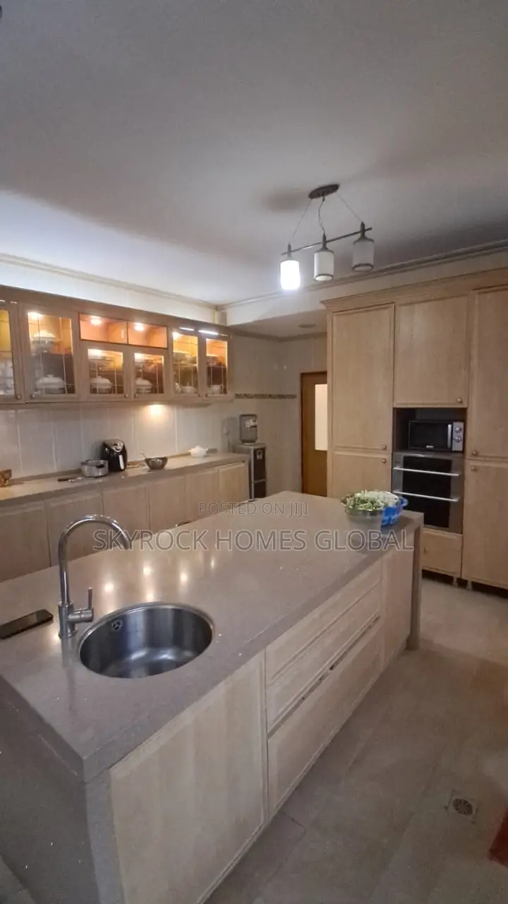 Furnished 5bdrm Mansion in Ikate for sale in Ikate