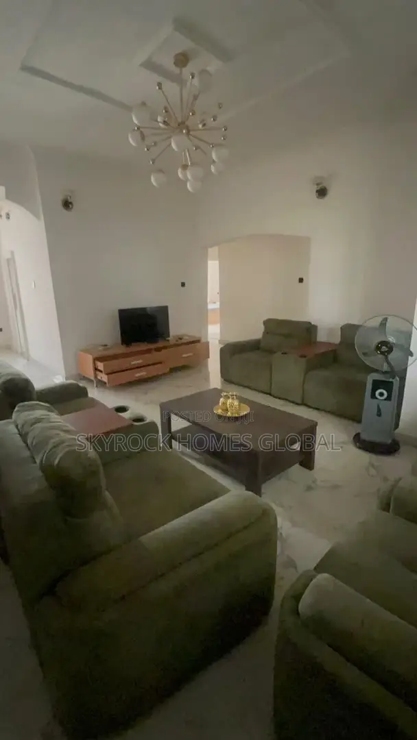 3bdrm Apartment in Lekki Phase 1 for rent in Lekki Phase 1
