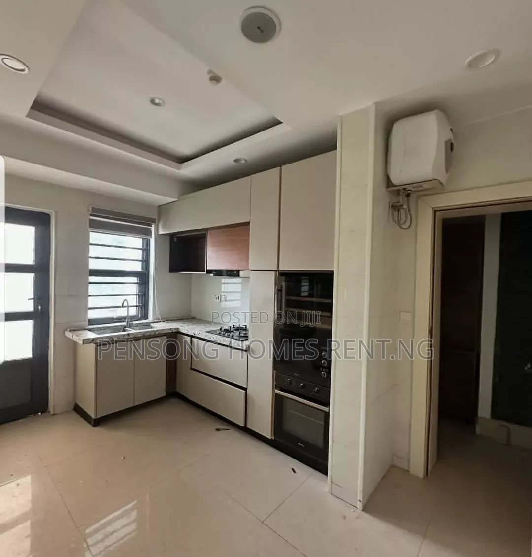 3bdrm Apartment in Old Ikoyi for rent in Old Ikoyi