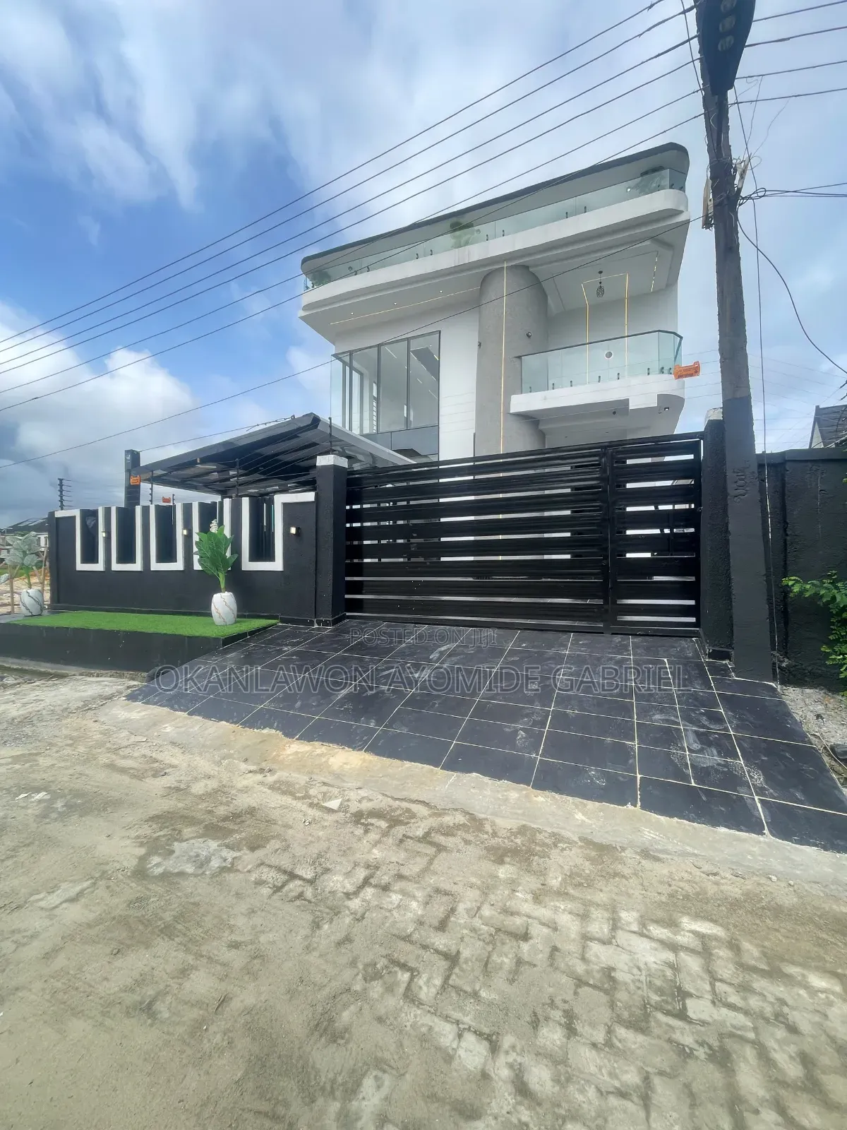 5bdrm Duplex in Sangotedo for sale in Sangotedo