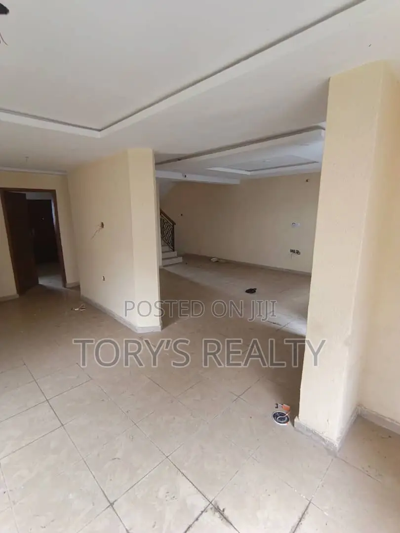4bdrm Duplex in Sangotedo for sale in Sangotedo