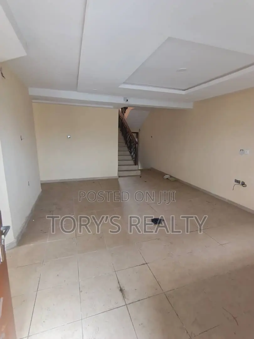 4bdrm Duplex in Sangotedo for sale in Sangotedo
