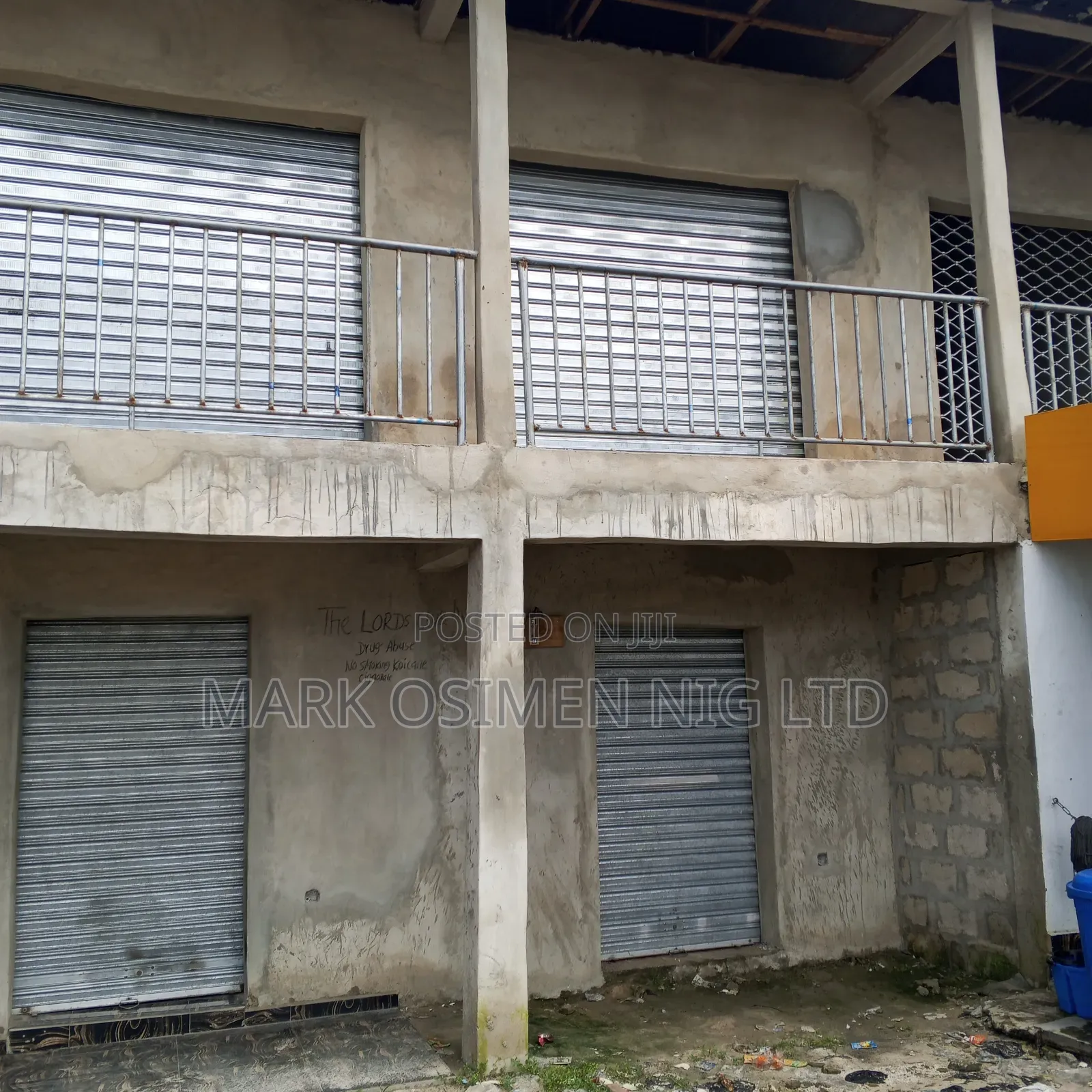 Upstairs Store for Rent - Water Resources Road - #3.6m/3 Yrs in Warri