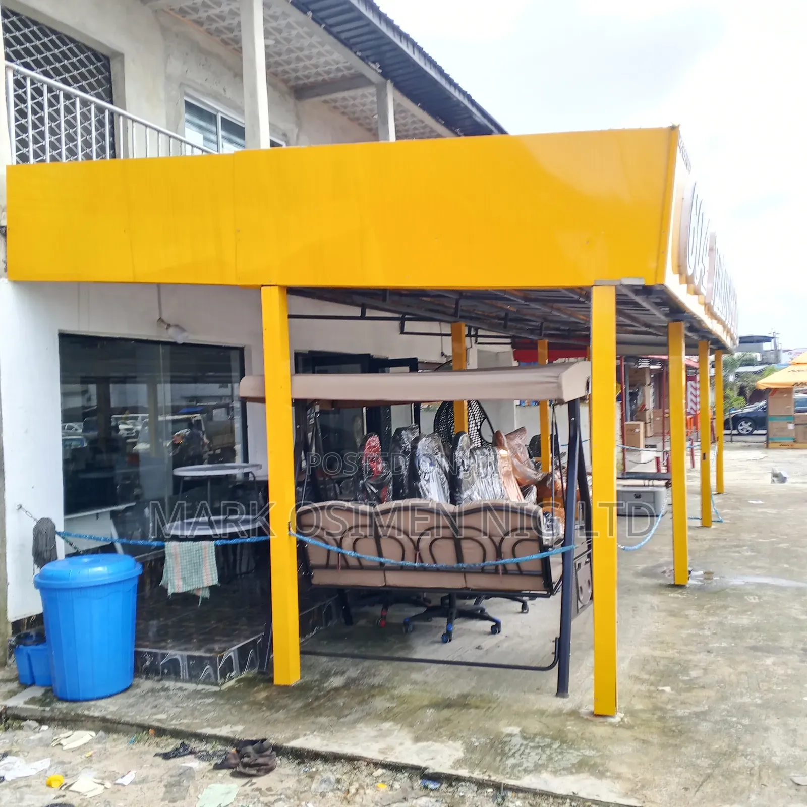 Upstairs Store for Rent - Water Resources Road - #3.6m/3 Yrs in Warri