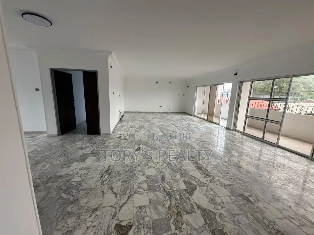 3bdrm Apartment in Ikoyi S.W for rent in Ikoyi S.W