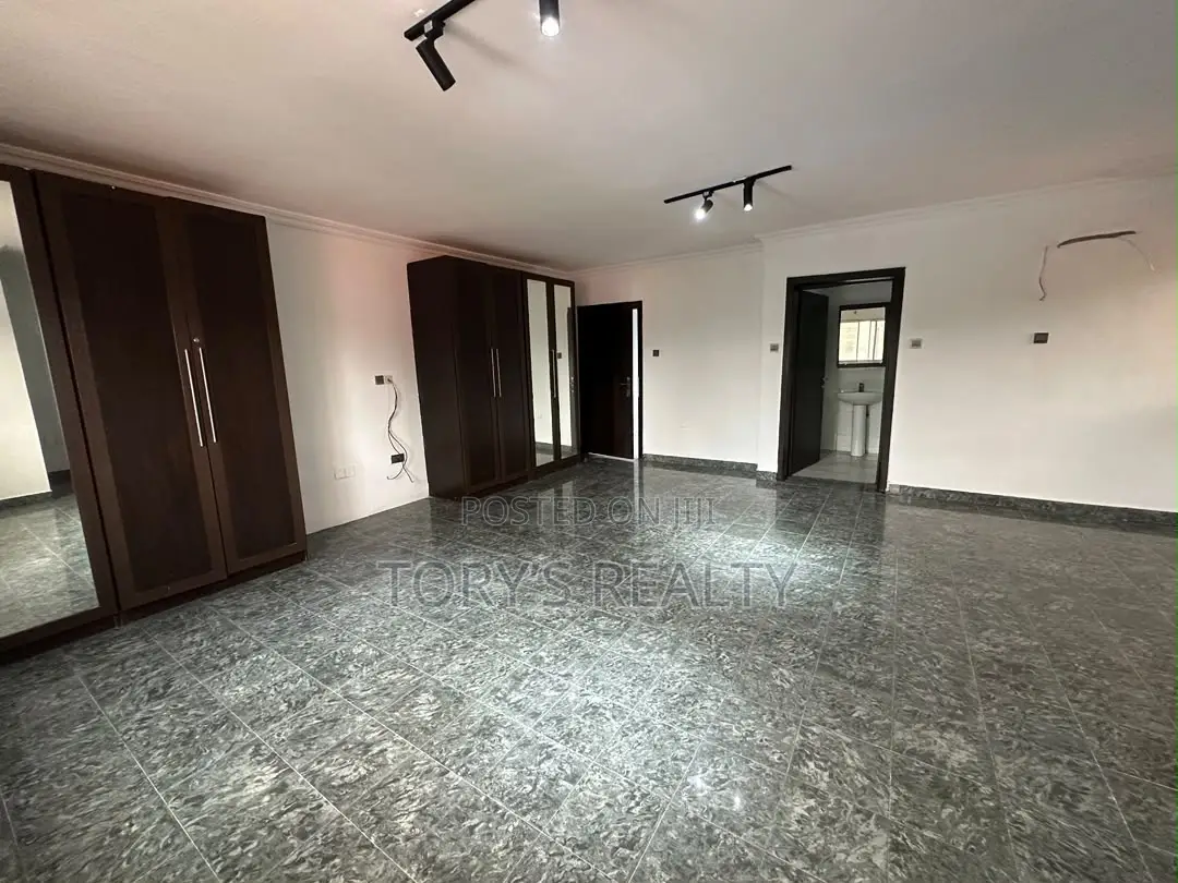 3bdrm Apartment in Ikoyi S.W for rent in Ikoyi S.W