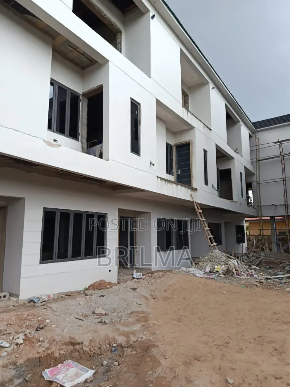 5bdrm Duplex in Wuye for sale in Wuye