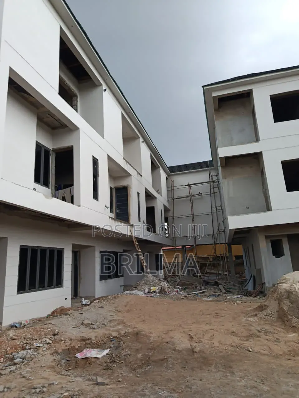 5bdrm Duplex in Wuye for sale in Wuye