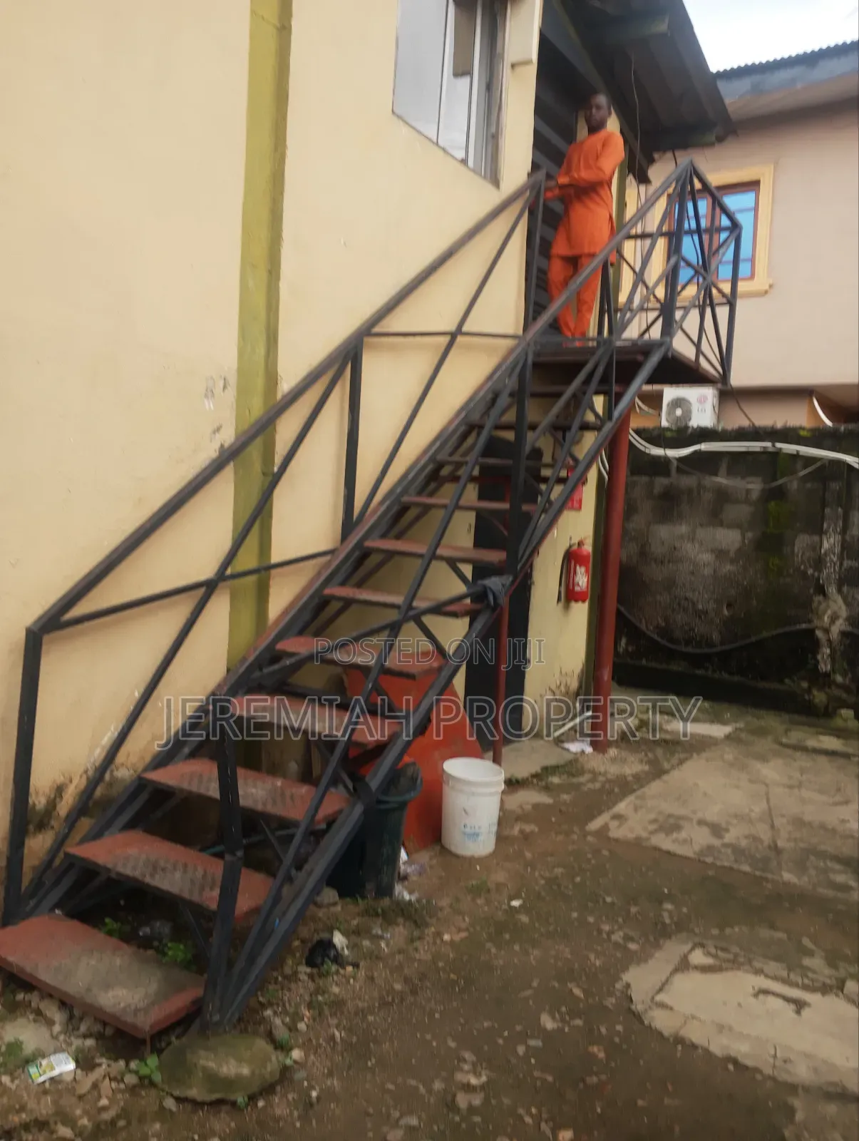Big Office Space for Rent in Berger