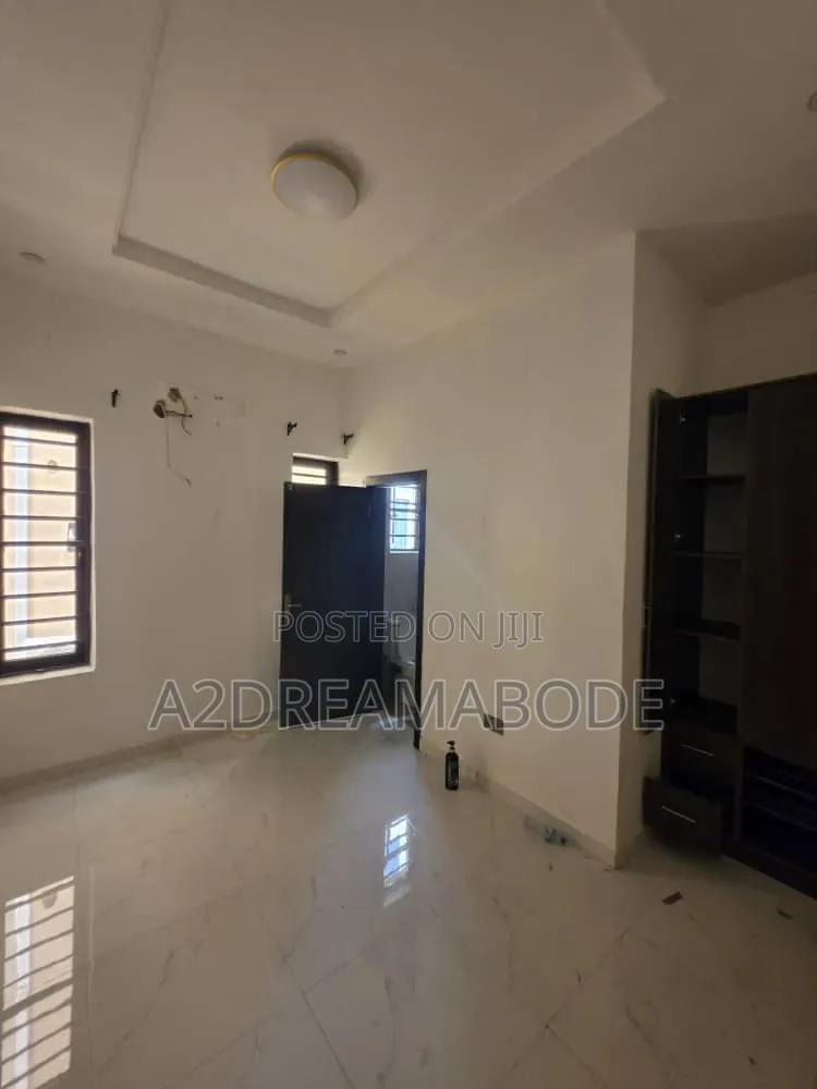 2bdrm Apartment in Omole Phase 2 for rent in Omole Phase 2