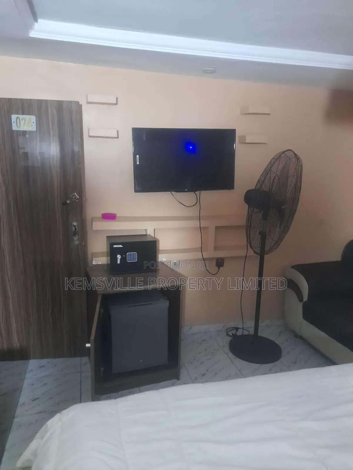 Executive Hotel for Lease in Agbotikuyo