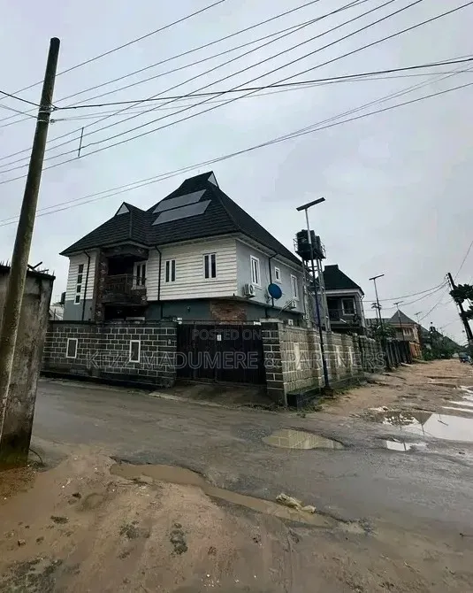 4bdrm Duplex in Mandela Est for sale in Port-Harcourt