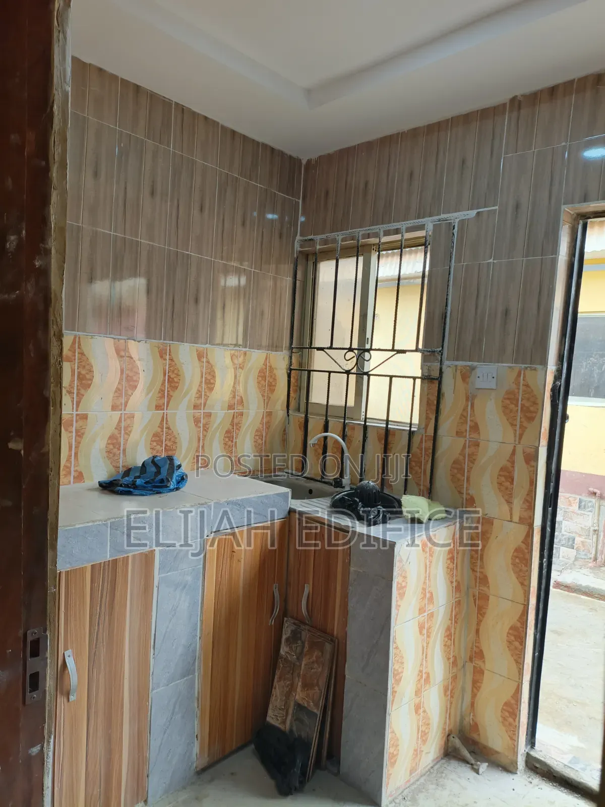 Furnished 2bdrm Bungalow in Erunwen for rent in Erunwe