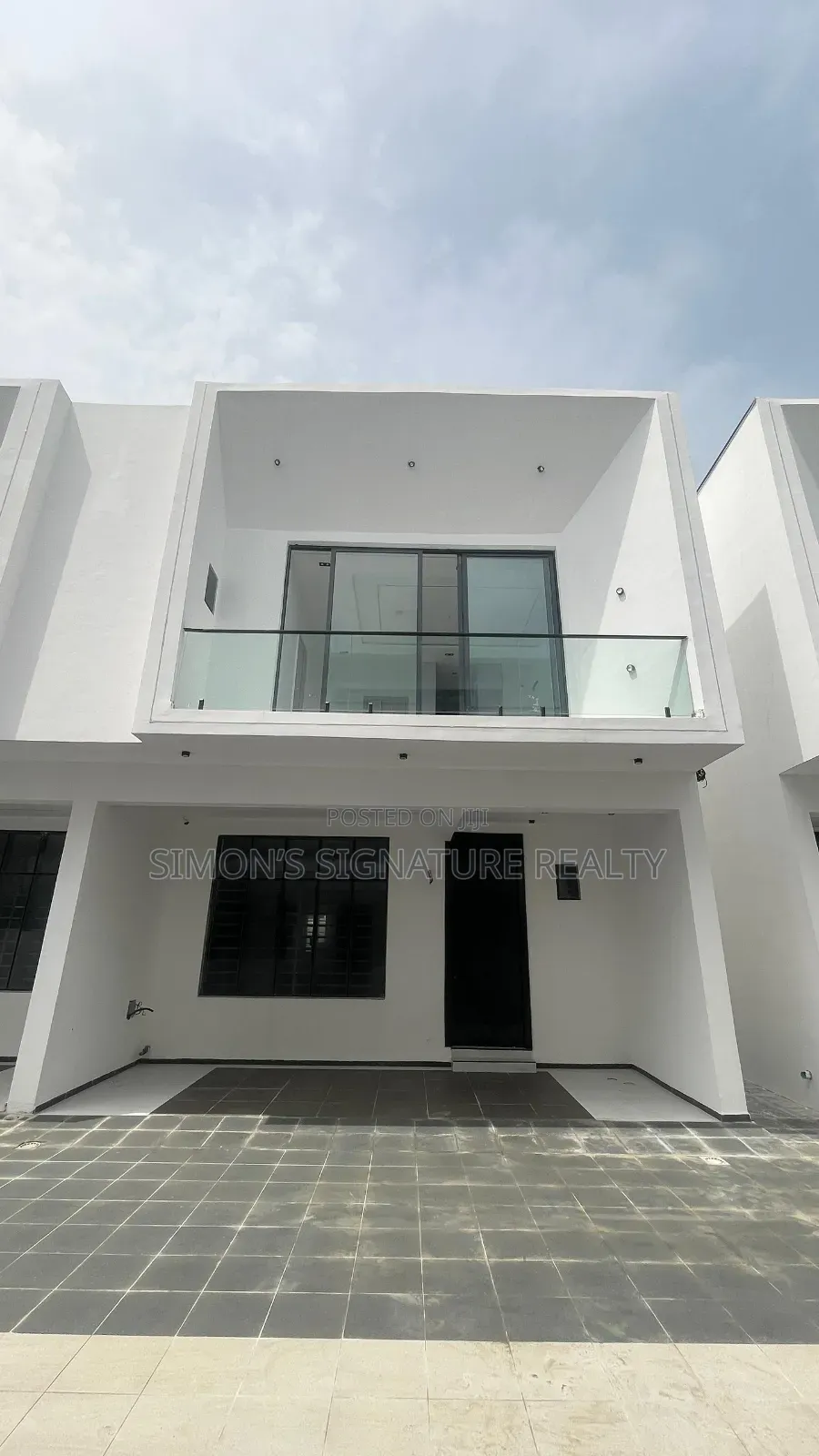 4bdrm Duplex in Ikota for sale in Ikota