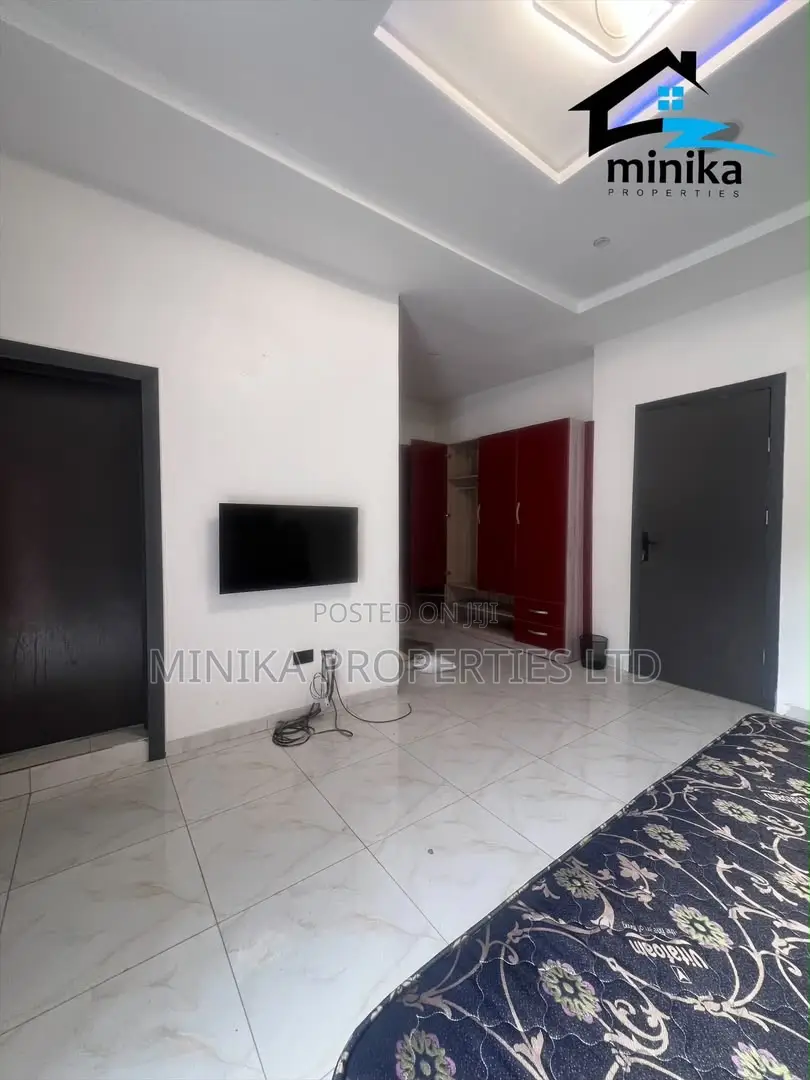 4bdrm Duplex in Ikota for sale in Ikota