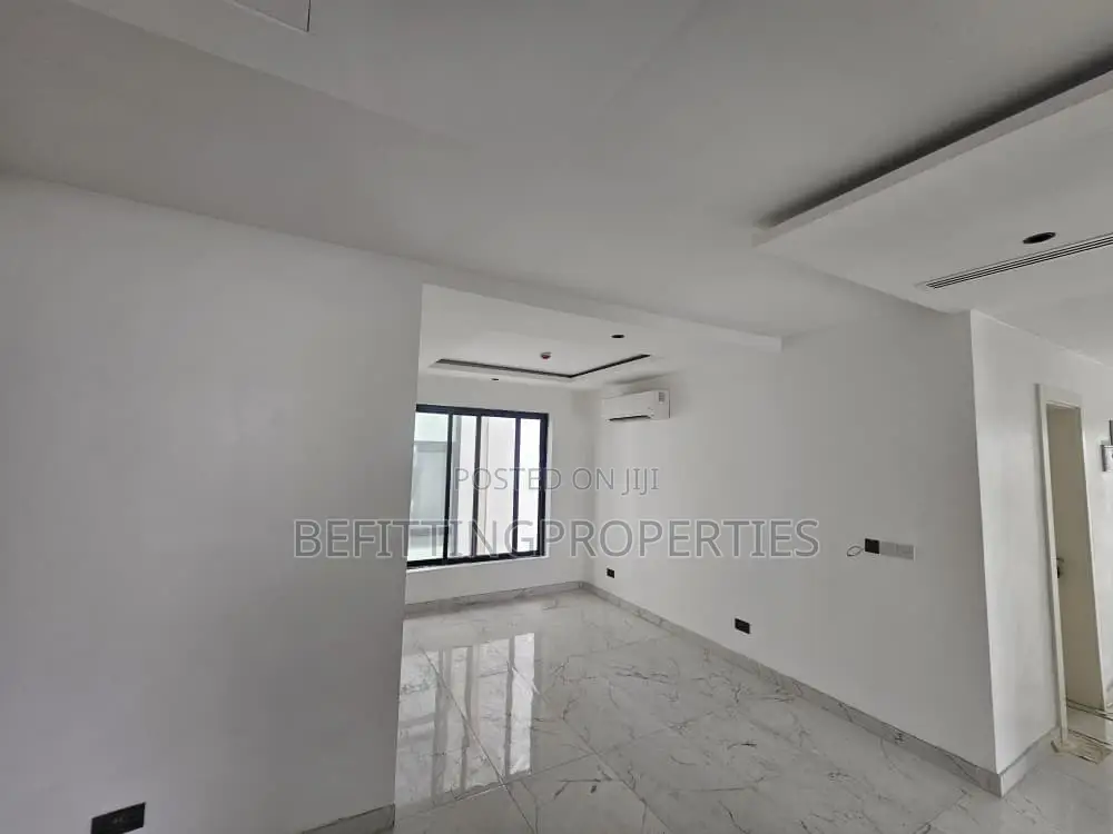 6bdrm Duplex in Banana Island for sale in Banana Island