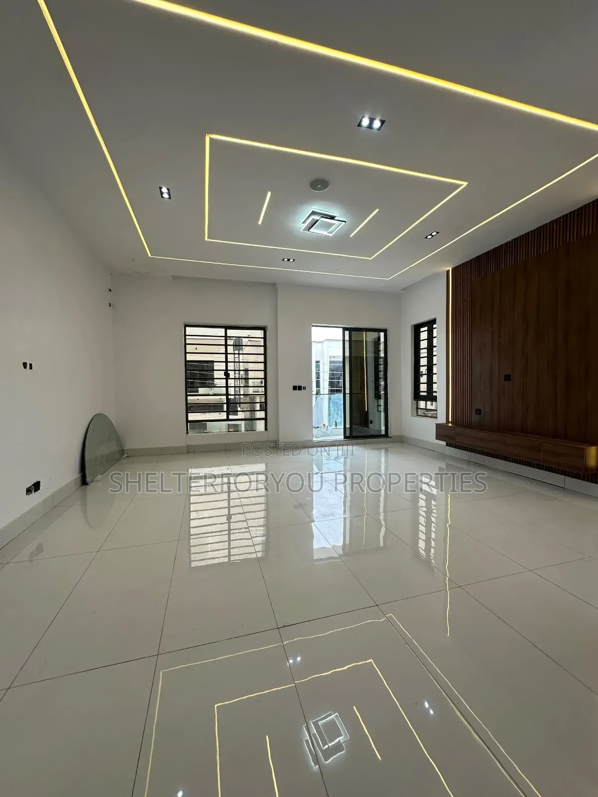 4bdrm Duplex in Off Lekki-Epe Expressway for sale in Off Lekki-Epe Expressway