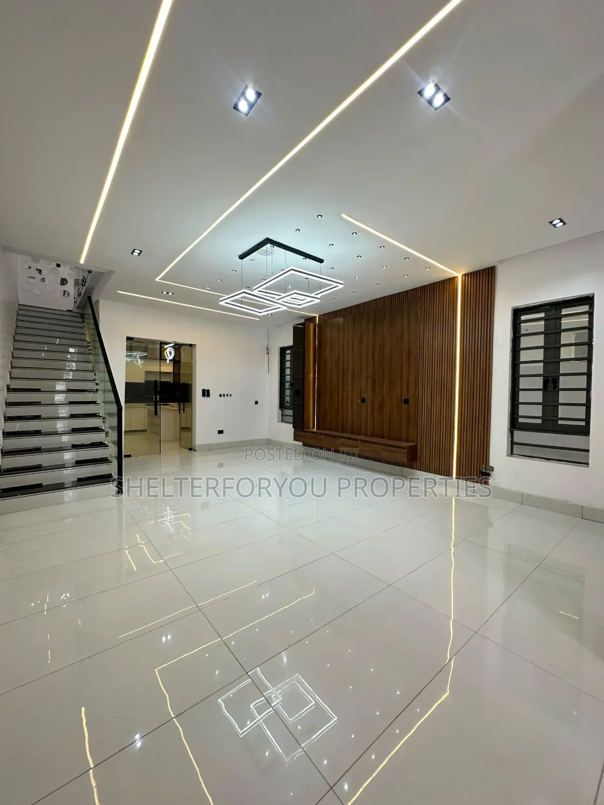 4bdrm Duplex in Off Lekki-Epe Expressway for sale in Off Lekki-Epe Expressway