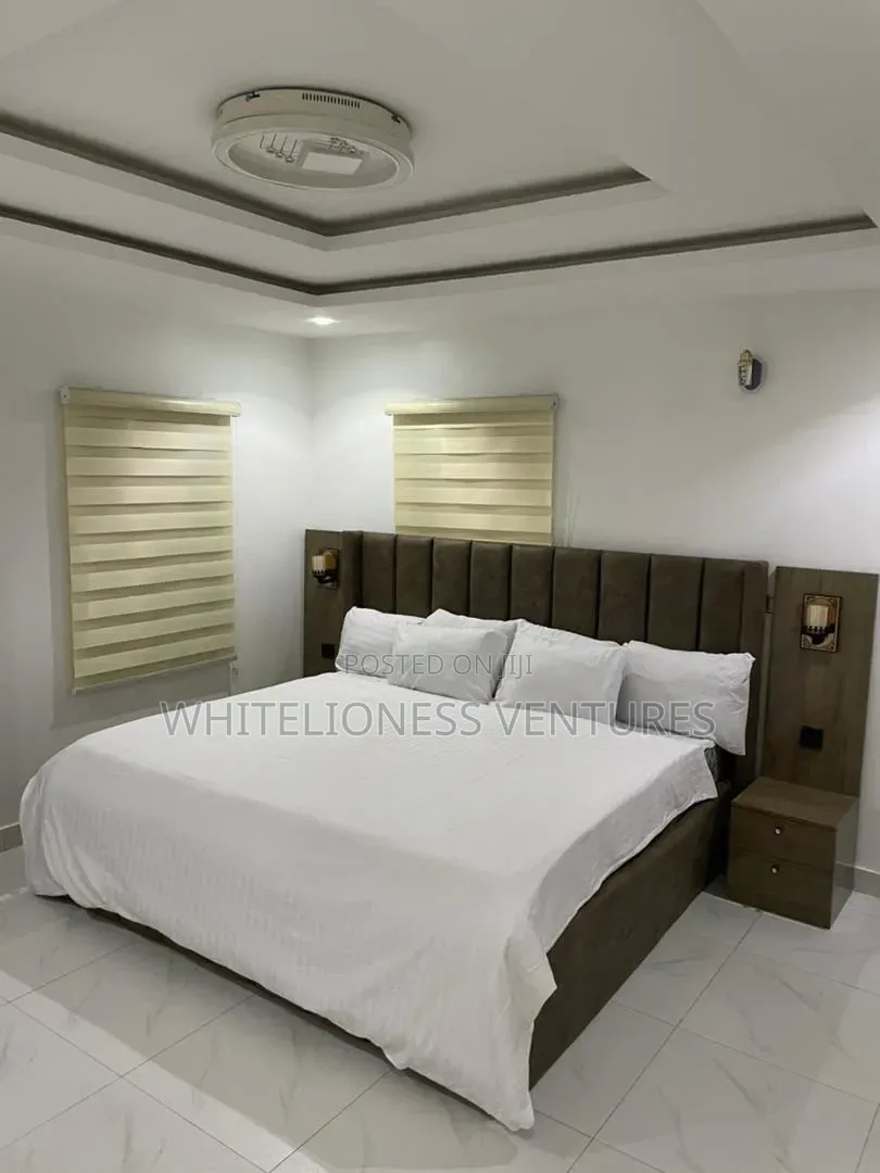 Furnished 5bdrm Duplex in Osapa for sale in Osapa london