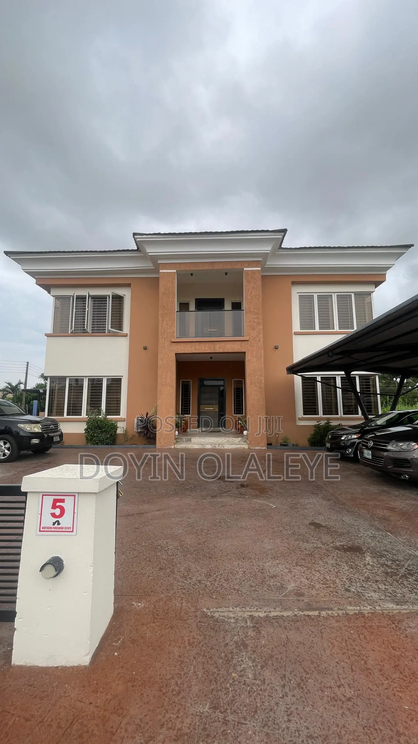 Furnished 5bdrm Duplex in Chevron for sale in Chevron