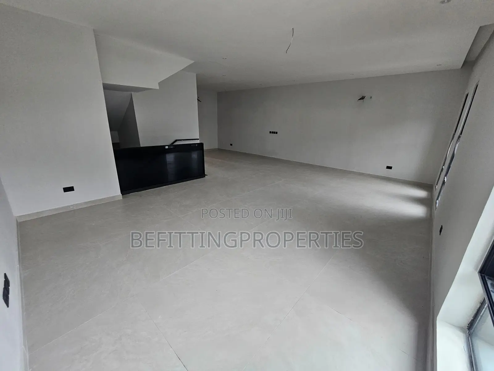 4bdrm Duplex in Banana Island for sale in Banana Island