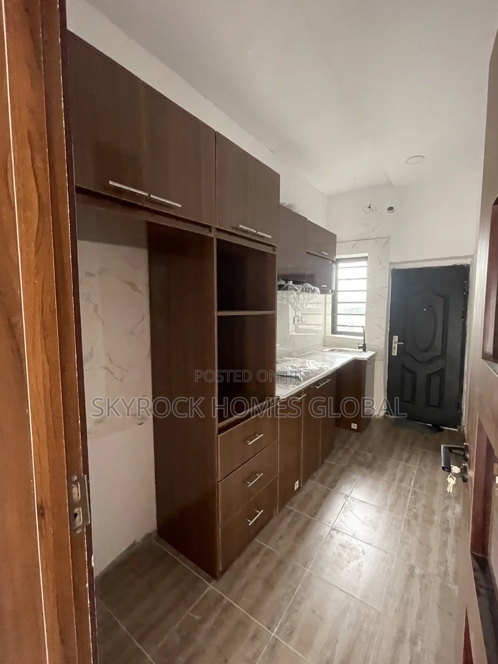 3bdrm Duplex in Off Lekki-Epe Expressway for sale in Off Lekki-Epe Expressway