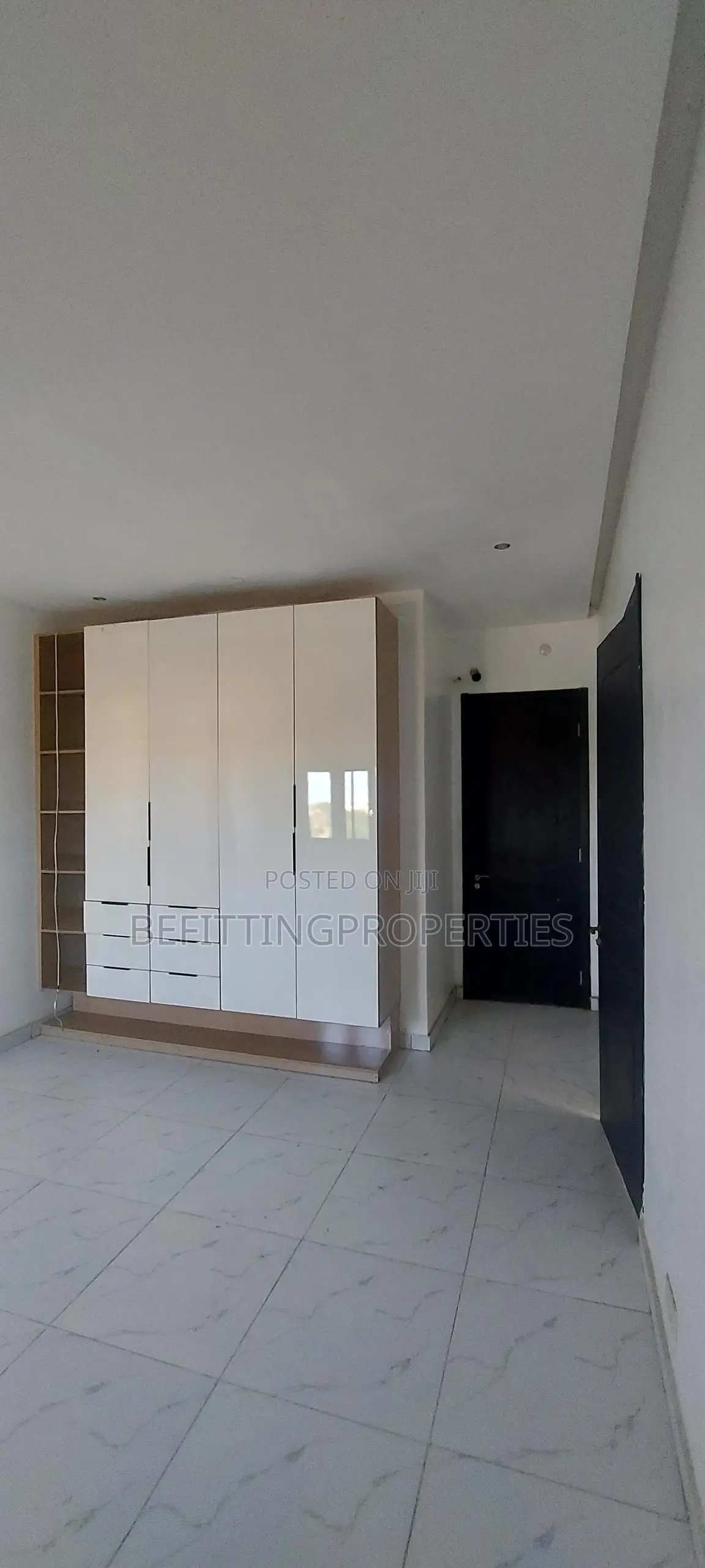 4bdrm Duplex in Ilupeju for sale in Ilupeju