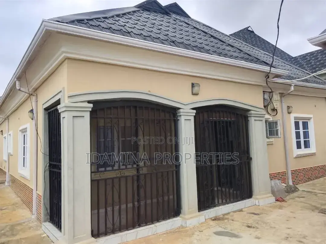 2bdrm Bungalow in Ikorodu Garage for rent in Ikorodu Garage