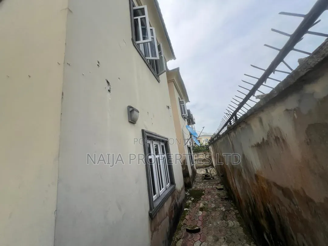 3bdrm Block of Flats in Ogidan, Sangotedo for sale in Sangotedo