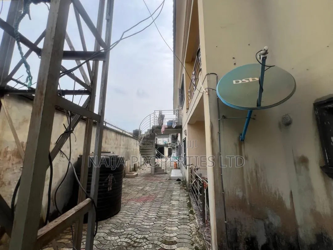 3bdrm Block of Flats in Ogidan, Sangotedo for sale in Sangotedo