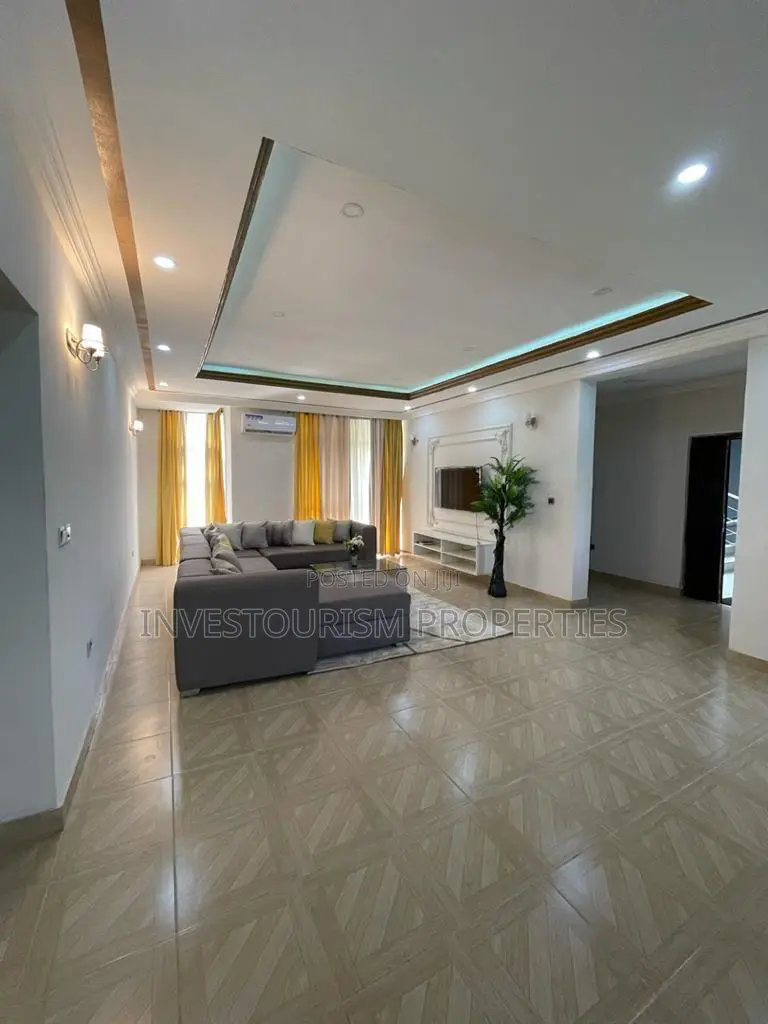 Furnished 2bdrm Apartment in Chevron for rent in Chevron