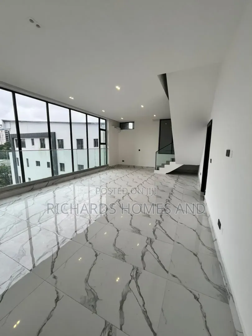 3bdrm Maisonette in Old Ikoyi for sale in Old Ikoyi