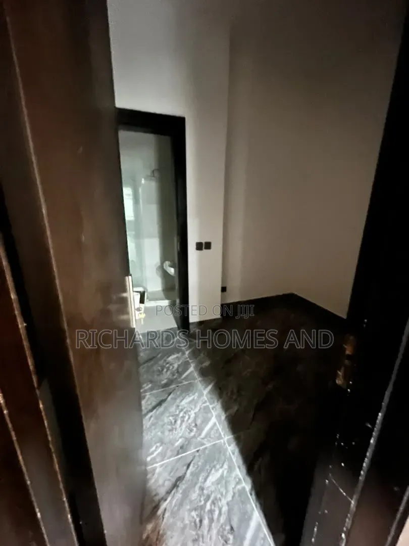 3bdrm Maisonette in Old Ikoyi for sale in Old Ikoyi