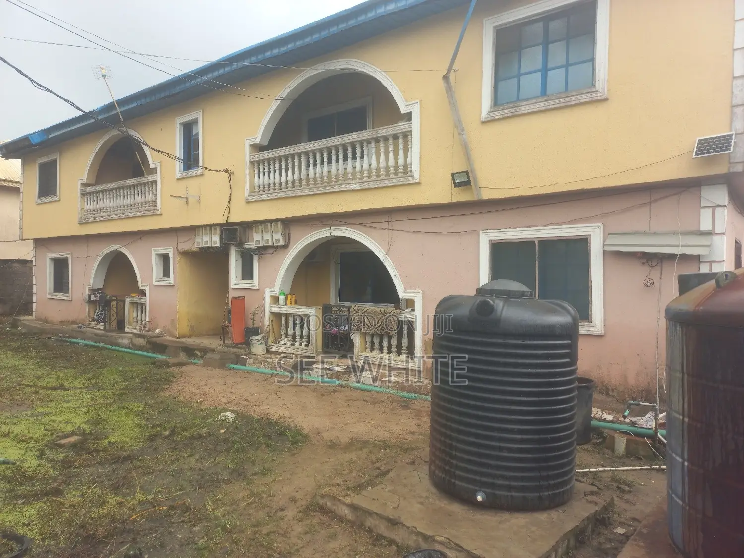 10bdrm Block of Flats in Behind Chevron, Satellite Town for sale in Satellite Town